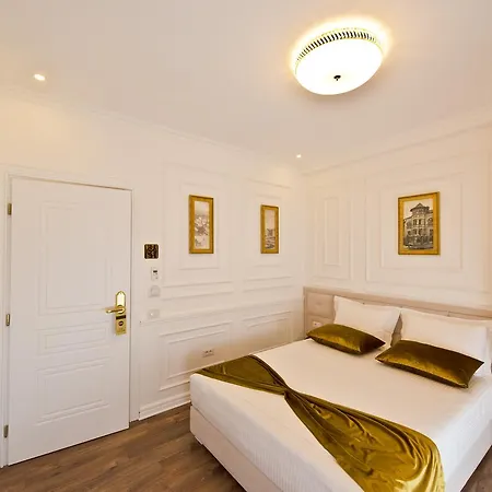 Eler 4* Τίρανα