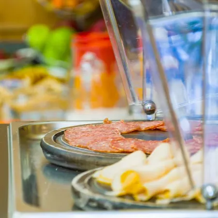 إيلر 4* تيرانا